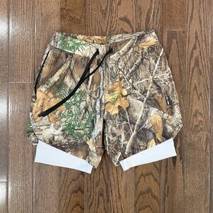TETRA-LITE® 7" LINER SHORT

REALTREE® CAMO / WHITE / WHITE "WINGS"